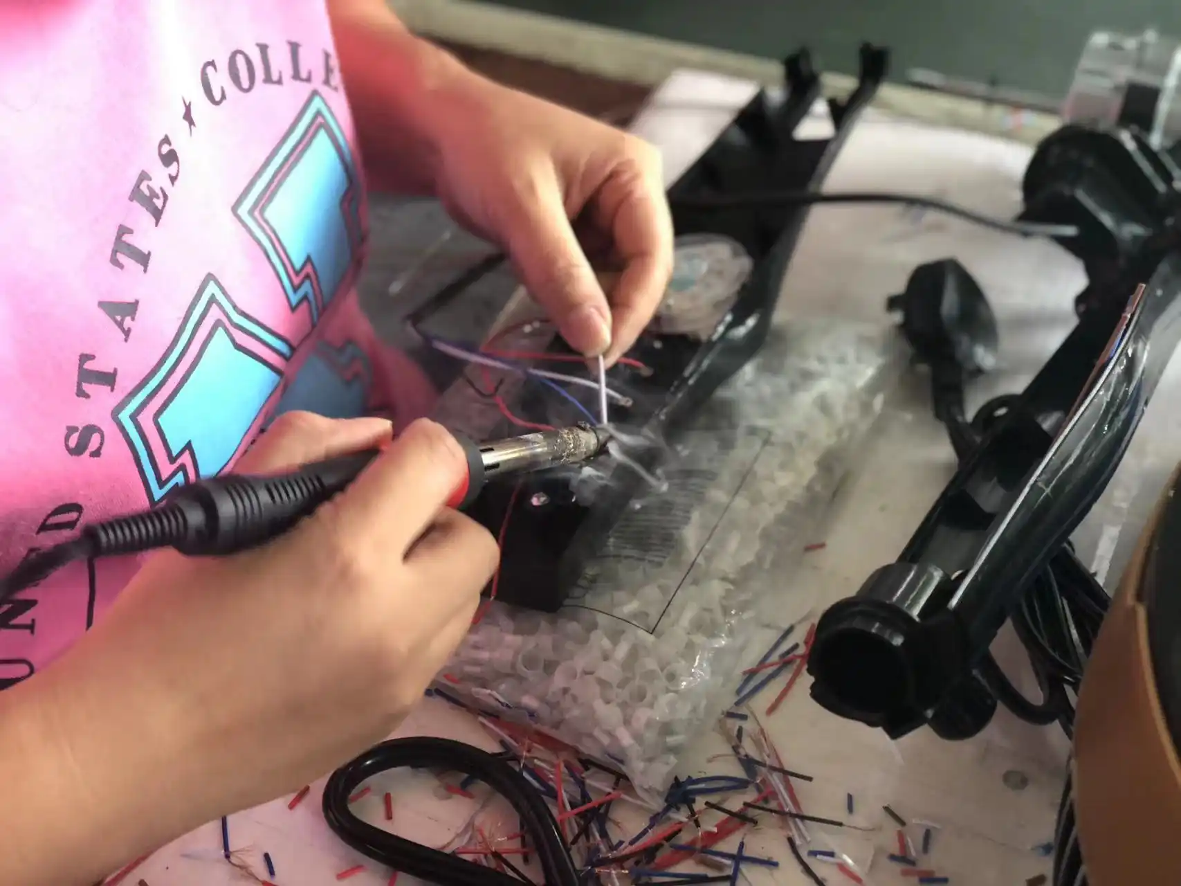 Electric fan main body assembly